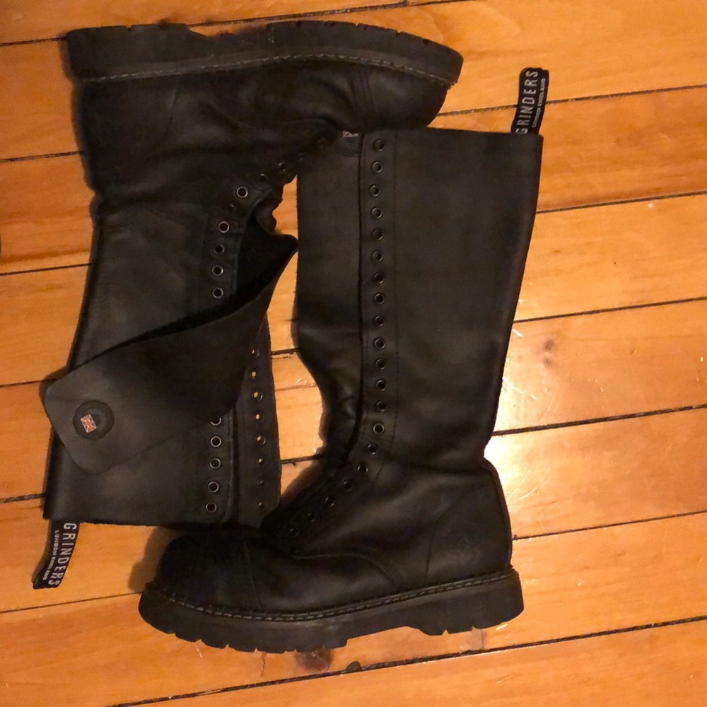 Grinder 20 Eye Steel Toe Combat Boot